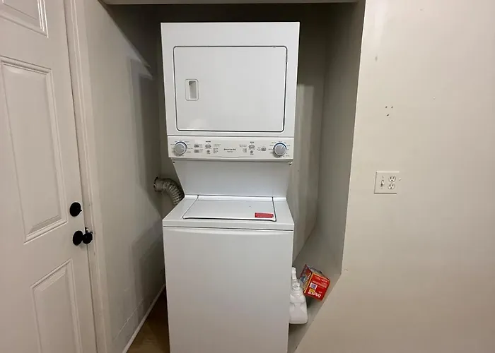 Apartamento Southern Orchards Calm - 1 Gig Wifi, Full Kitchen, Quiet